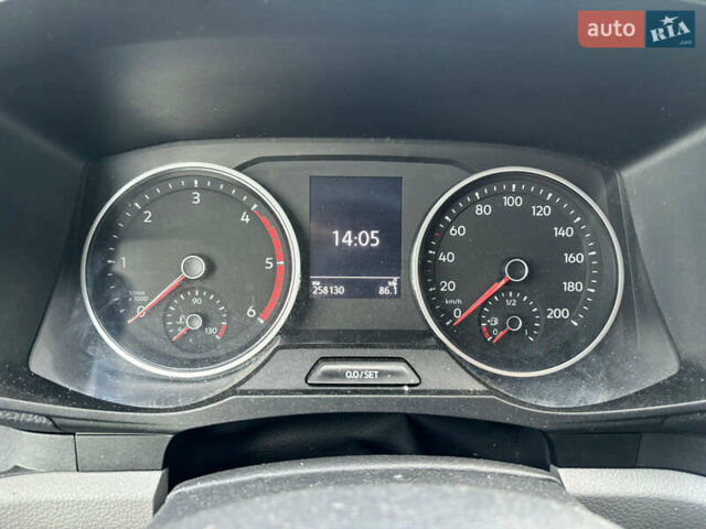 Белый Фольксваген Крафтер, объемом двигателя 1.97 л и пробегом 258 тыс. км за 24950 $, фото 28 на Automoto.ua