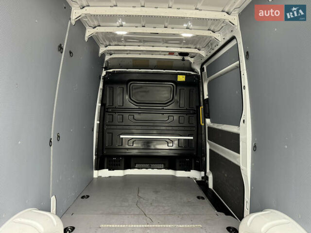 Белый Фольксваген Крафтер, объемом двигателя 1.97 л и пробегом 180 тыс. км за 26500 $, фото 41 на Automoto.ua