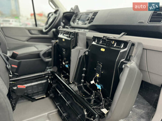 Белый Фольксваген Крафтер, объемом двигателя 1.97 л и пробегом 180 тыс. км за 26500 $, фото 60 на Automoto.ua