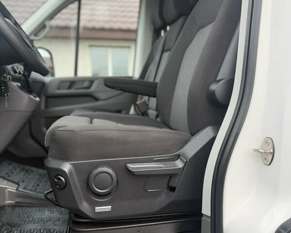 Белый Фольксваген Крафтер, объемом двигателя 2 л и пробегом 137 тыс. км за 34950 $, фото 64 на Automoto.ua