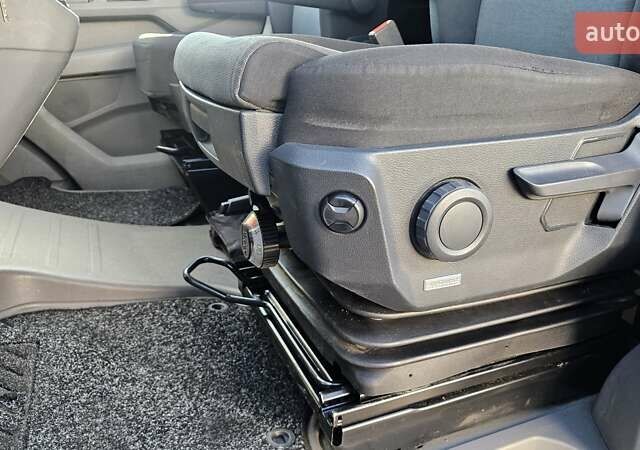 Білий Фольксваген Крафтєр, об'ємом двигуна 1.97 л та пробігом 247 тис. км за 29900 $, фото 11 на Automoto.ua