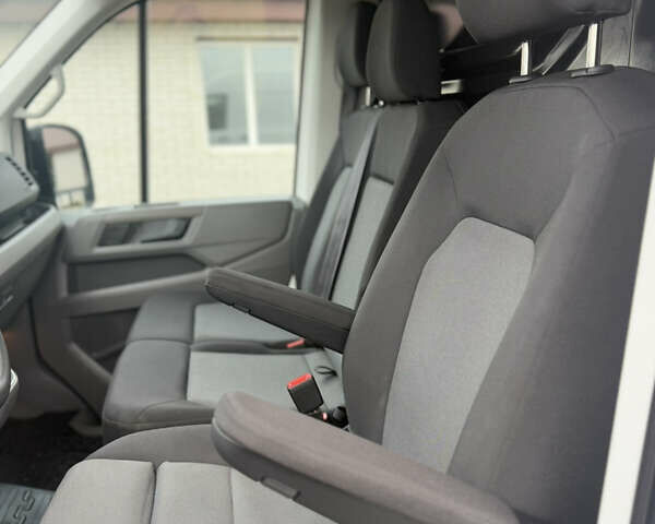 Белый Фольксваген Крафтер, объемом двигателя 2 л и пробегом 137 тыс. км за 34950 $, фото 63 на Automoto.ua