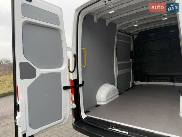 Белый Фольксваген Крафтер, объемом двигателя 2 л и пробегом 252 тыс. км за 27950 $, фото 92 на Automoto.ua