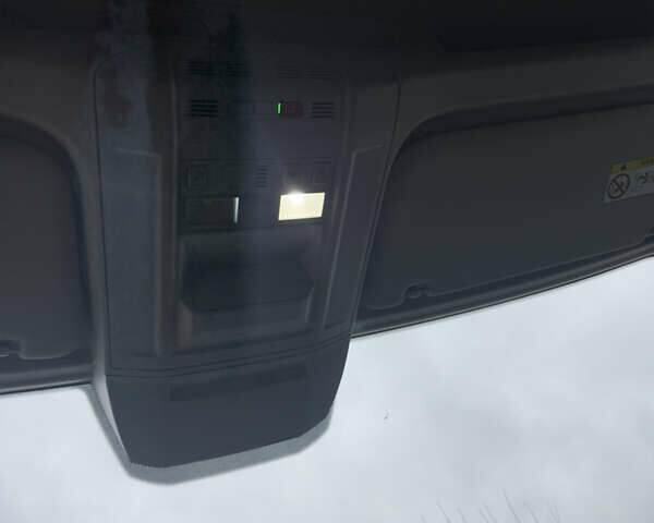 Белый Фольксваген Крафтер, объемом двигателя 2 л и пробегом 137 тыс. км за 34950 $, фото 94 на Automoto.ua