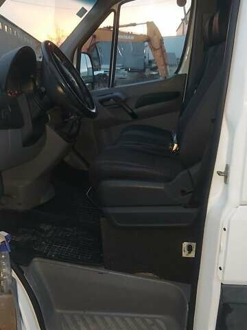 Белый Фольксваген Крафтер, объемом двигателя 1.97 л и пробегом 285 тыс. км за 14650 $, фото 9 на Automoto.ua