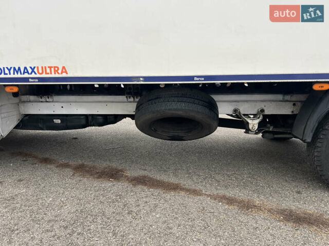 Белый Фольксваген Крафтер, объемом двигателя 1.97 л и пробегом 440 тыс. км за 17800 $, фото 9 на Automoto.ua