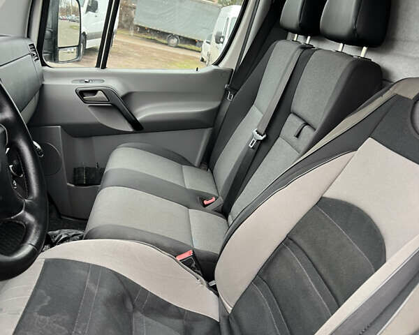 Белый Фольксваген Крафтер, объемом двигателя 1.97 л и пробегом 440 тыс. км за 17800 $, фото 18 на Automoto.ua