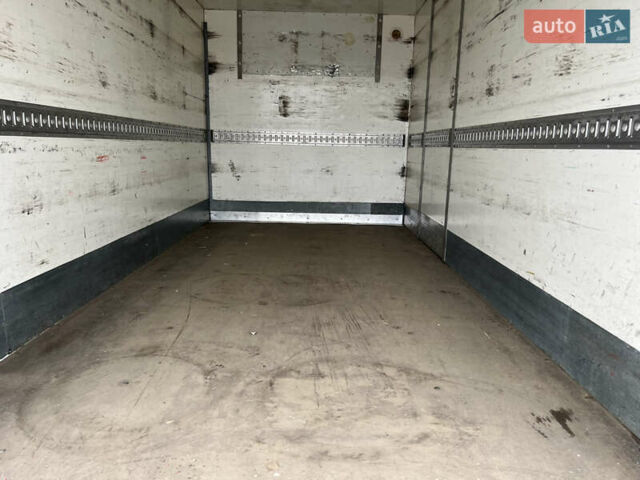 Белый Фольксваген Крафтер, объемом двигателя 1.97 л и пробегом 440 тыс. км за 17800 $, фото 14 на Automoto.ua