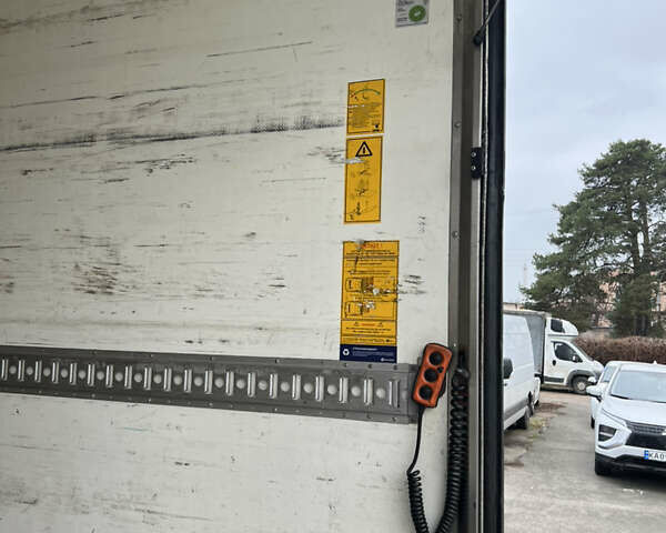 Белый Фольксваген Крафтер, объемом двигателя 1.97 л и пробегом 440 тыс. км за 17800 $, фото 12 на Automoto.ua