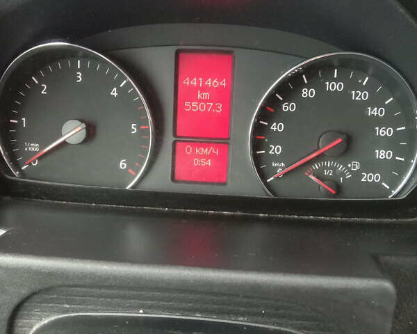 Белый Фольксваген Крафтер, объемом двигателя 1.97 л и пробегом 440 тыс. км за 17800 $, фото 24 на Automoto.ua