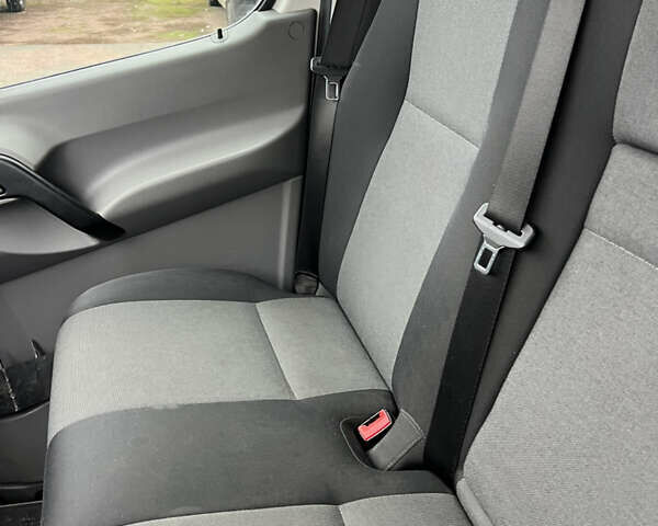 Белый Фольксваген Крафтер, объемом двигателя 1.97 л и пробегом 440 тыс. км за 17800 $, фото 22 на Automoto.ua