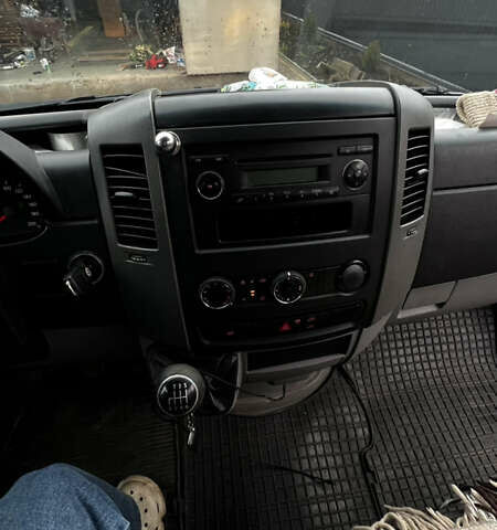 Белый Фольксваген Крафтер, объемом двигателя 1.97 л и пробегом 494 тыс. км за 16500 $, фото 25 на Automoto.ua