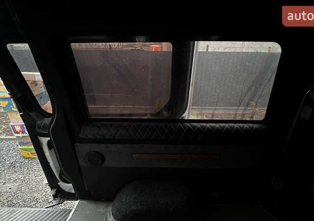 Белый Фольксваген Крафтер, объемом двигателя 1.97 л и пробегом 494 тыс. км за 16500 $, фото 16 на Automoto.ua