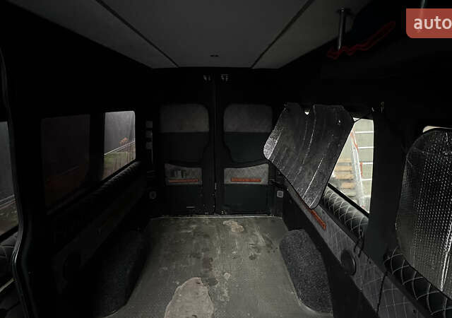 Белый Фольксваген Крафтер, объемом двигателя 1.97 л и пробегом 494 тыс. км за 16500 $, фото 28 на Automoto.ua