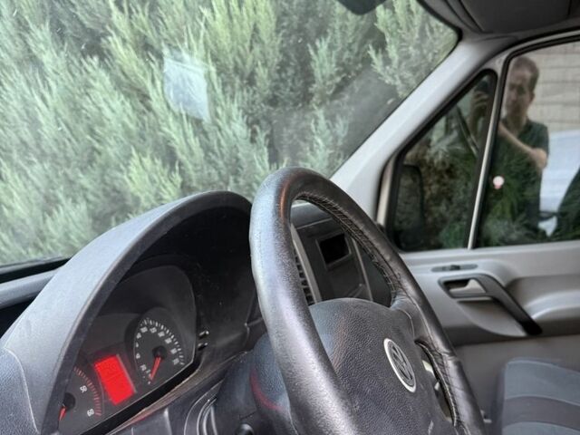 Білий Фольксваген Крафтєр, об'ємом двигуна 2.5 л та пробігом 670 тис. км за 4200 $, фото 2 на Automoto.ua
