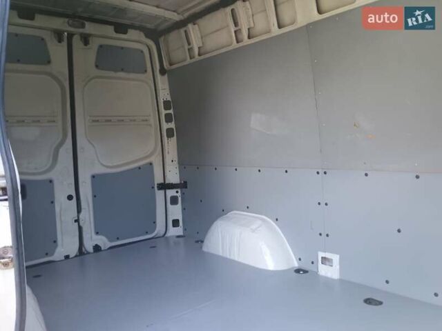 Белый Фольксваген Крафтер, объемом двигателя 2.5 л и пробегом 600 тыс. км за 7500 $, фото 38 на Automoto.ua