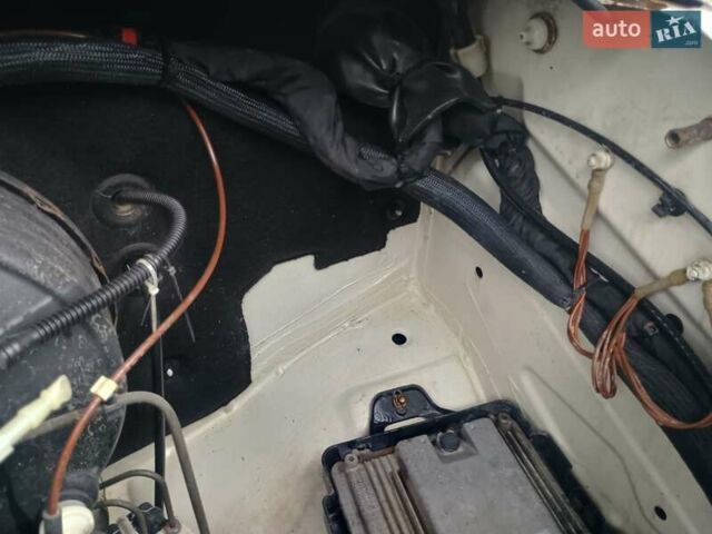 Белый Фольксваген Крафтер, объемом двигателя 2.5 л и пробегом 600 тыс. км за 7500 $, фото 50 на Automoto.ua