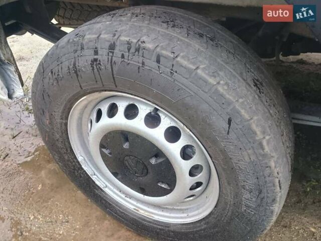 Белый Фольксваген Крафтер, объемом двигателя 2.5 л и пробегом 600 тыс. км за 7500 $, фото 42 на Automoto.ua