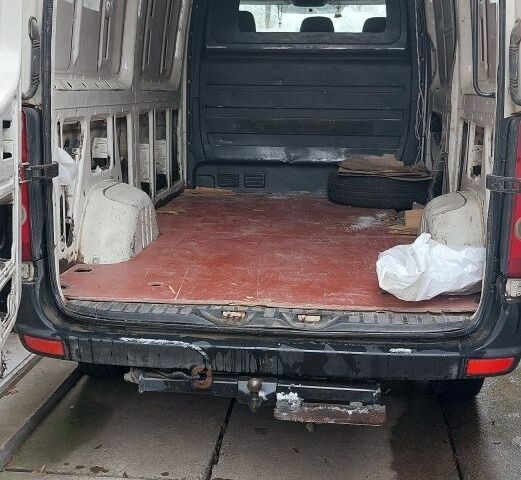 Білий Фольксваген Крафтєр, об'ємом двигуна 2.5 л та пробігом 325 тис. км за 9200 $, фото 4 на Automoto.ua