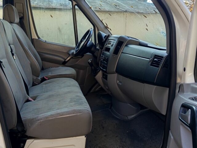 Белый Фольксваген Крафтер, объемом двигателя 2.5 л и пробегом 3 тыс. км за 6300 $, фото 3 на Automoto.ua