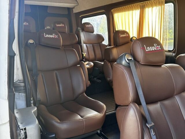 Білий Фольксваген Крафтєр, об'ємом двигуна 2.5 л та пробігом 85 тис. км за 13000 $, фото 3 на Automoto.ua