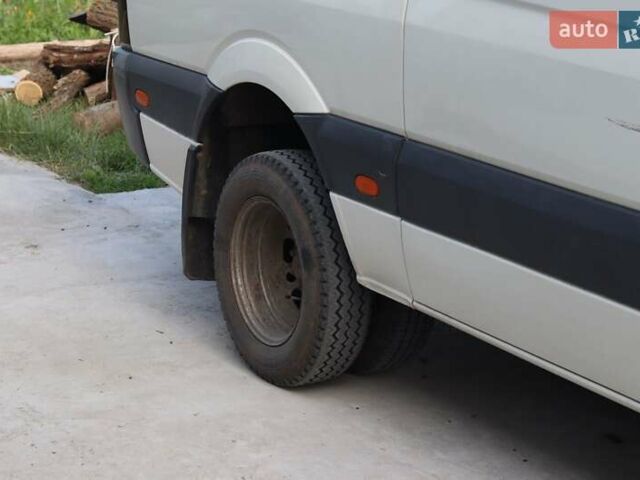 Белый Фольксваген Крафтер, объемом двигателя 2.46 л и пробегом 332 тыс. км за 12500 $, фото 9 на Automoto.ua