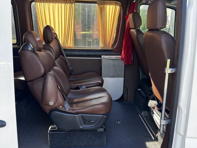 Білий Фольксваген Крафтєр, об'ємом двигуна 2.5 л та пробігом 85 тис. км за 13000 $, фото 4 на Automoto.ua