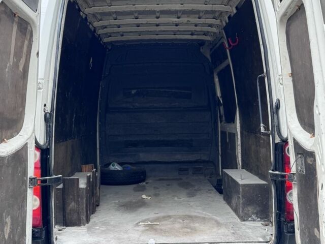 Белый Фольксваген Крафтер, объемом двигателя 2.5 л и пробегом 400 тыс. км за 5000 $, фото 10 на Automoto.ua