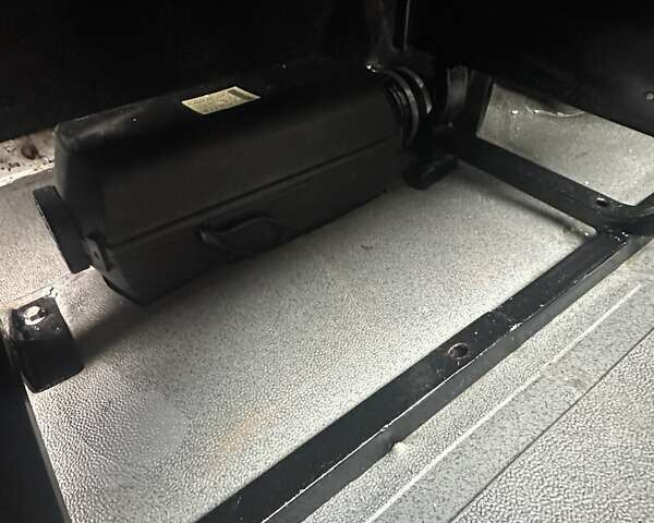 Белый Фольксваген Крафтер, объемом двигателя 2.46 л и пробегом 626 тыс. км за 16000 $, фото 15 на Automoto.ua