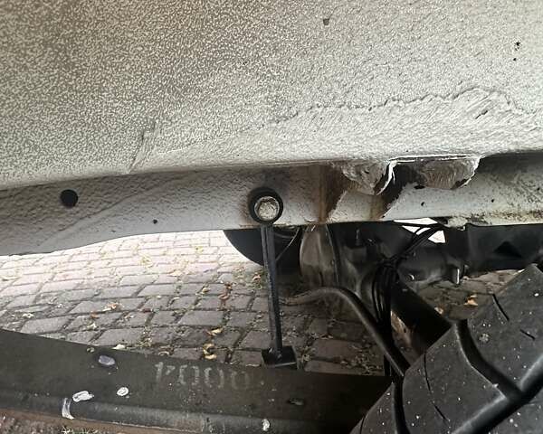 Белый Фольксваген Крафтер, объемом двигателя 2.46 л и пробегом 626 тыс. км за 16000 $, фото 7 на Automoto.ua