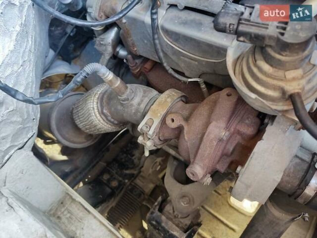 Белый Фольксваген Крафтер, объемом двигателя 1.97 л и пробегом 318 тыс. км за 13800 $, фото 77 на Automoto.ua