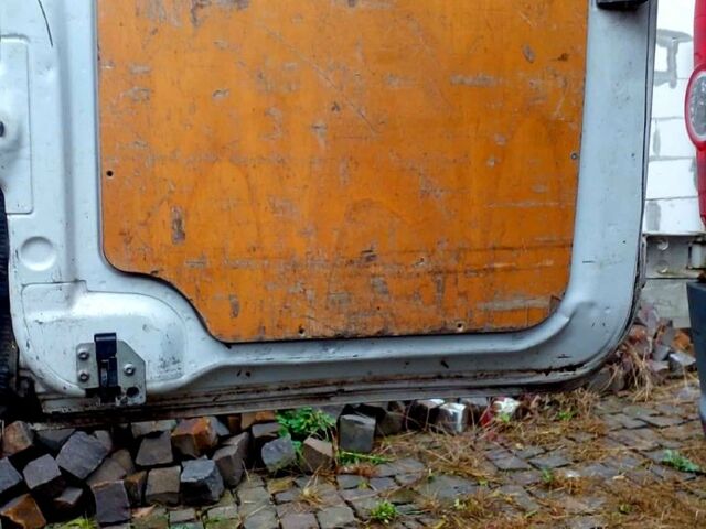 Білий Фольксваген Крафтєр, об'ємом двигуна 2 л та пробігом 400 тис. км за 11000 $, фото 11 на Automoto.ua