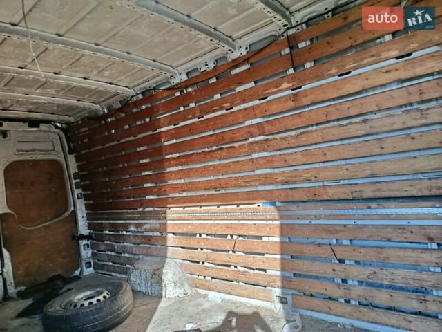 Белый Фольксваген Крафтер, объемом двигателя 1.97 л и пробегом 400 тыс. км за 3500 $, фото 21 на Automoto.ua