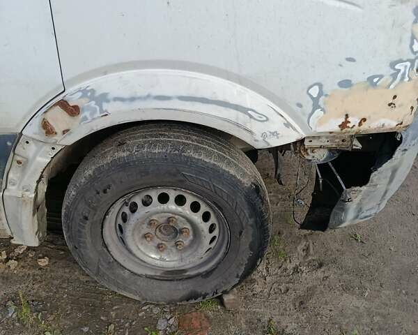 Белый Фольксваген Крафтер, объемом двигателя 1.97 л и пробегом 400 тыс. км за 3500 $, фото 14 на Automoto.ua