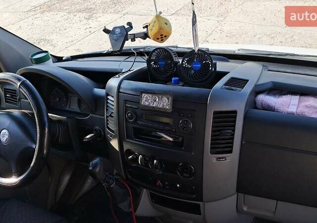 Фольксваген Крафтер 2011 в Одессе на Automoto.ua Белый Фольксваген Крафтер, объемом двигателя 2.46 л и пробегом 673 тыс. км за 13000 $, фото 15 на Automoto.ua