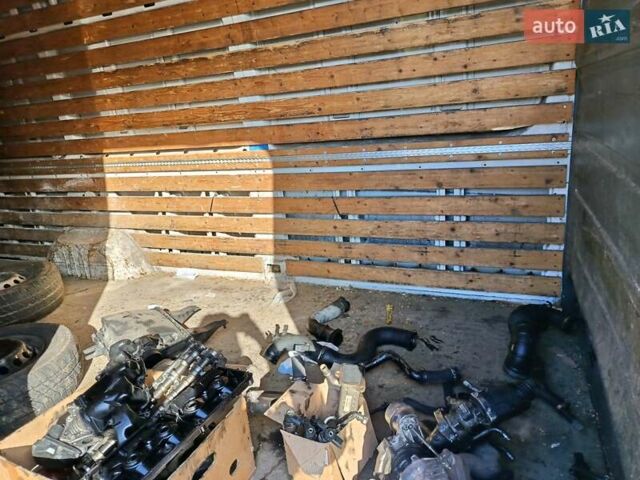 Белый Фольксваген Крафтер, объемом двигателя 1.97 л и пробегом 400 тыс. км за 3500 $, фото 22 на Automoto.ua