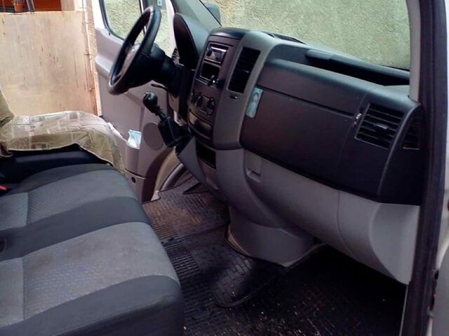 Білий Фольксваген Крафтєр, об'ємом двигуна 2 л та пробігом 400 тис. км за 11000 $, фото 9 на Automoto.ua