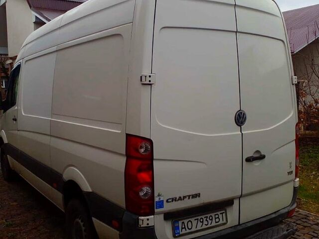 Білий Фольксваген Крафтєр, об'ємом двигуна 2 л та пробігом 400 тис. км за 11000 $, фото 4 на Automoto.ua