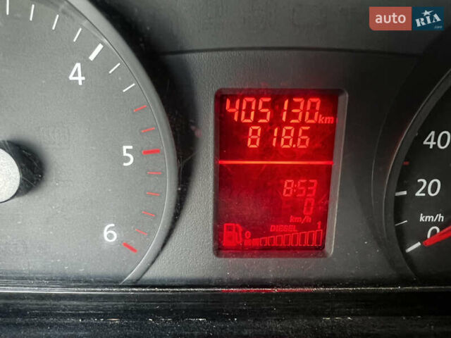 Белый Фольксваген Крафтер, объемом двигателя 1.97 л и пробегом 405 тыс. км за 17000 $, фото 6 на Automoto.ua