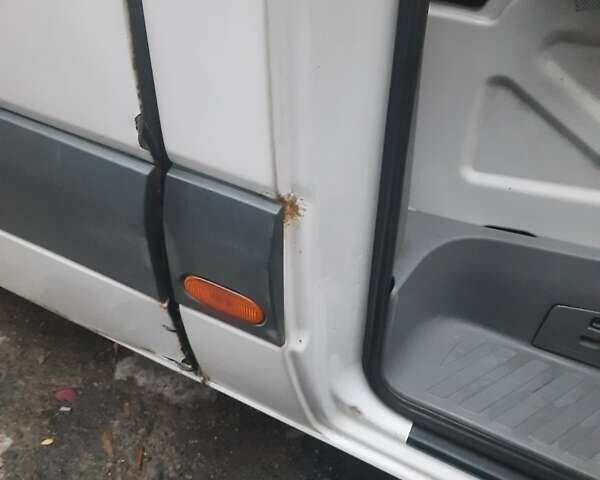 Белый Фольксваген Крафтер, объемом двигателя 2 л и пробегом 482 тыс. км за 11000 $, фото 12 на Automoto.ua