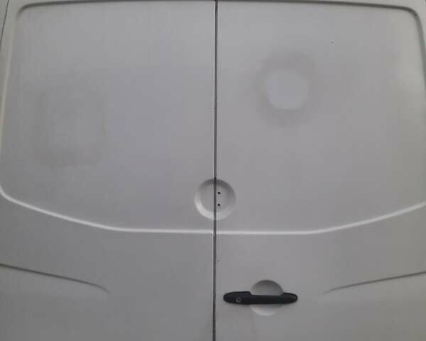 Белый Фольксваген Крафтер, объемом двигателя 2 л и пробегом 482 тыс. км за 11000 $, фото 4 на Automoto.ua