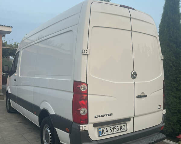 Белый Фольксваген Крафтер, объемом двигателя 2 л и пробегом 400 тыс. км за 10500 $, фото 1 на Automoto.ua