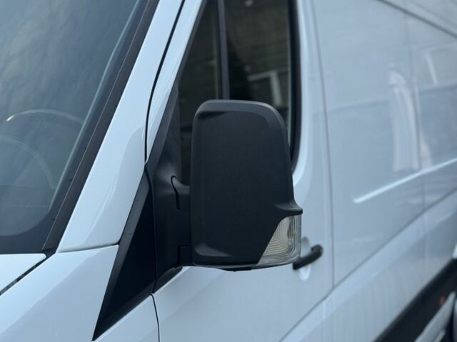 Білий Фольксваген Крафтєр, об'ємом двигуна 2 л та пробігом 450 тис. км за 12499 $, фото 7 на Automoto.ua