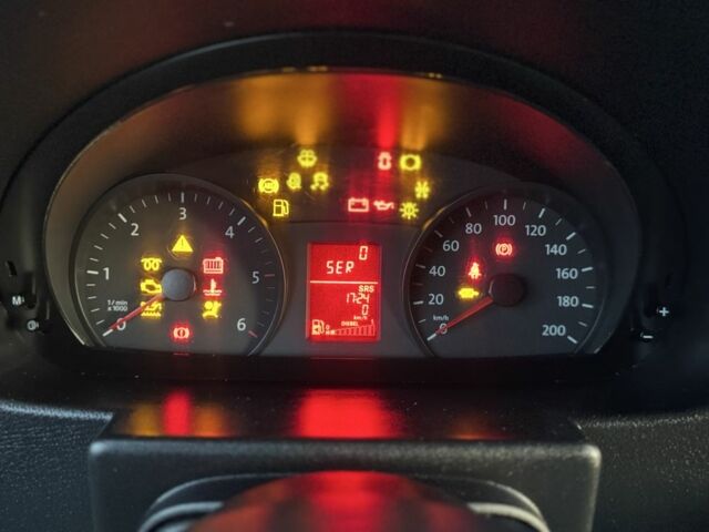 Білий Фольксваген Крафтєр, об'ємом двигуна 2 л та пробігом 450 тис. км за 12499 $, фото 20 на Automoto.ua