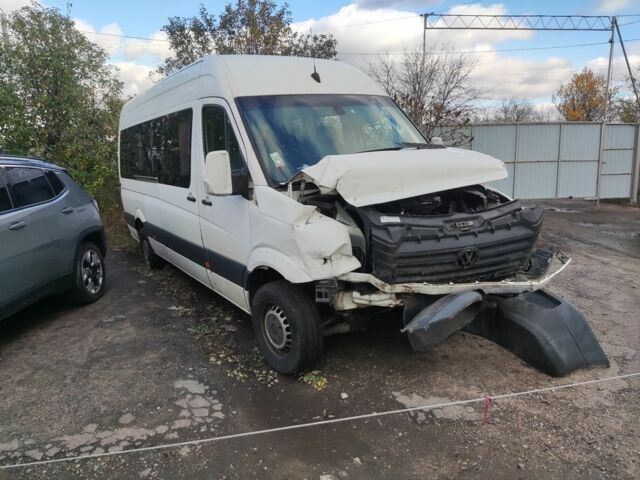 Белый Фольксваген Крафтер, объемом двигателя 2 л и пробегом 410 тыс. км за 7000 $, фото 1 на Automoto.ua