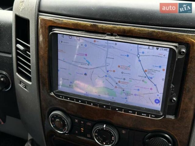 Білий Фольксваген Крафтєр, об'ємом двигуна 2 л та пробігом 330 тис. км за 15500 $, фото 6 на Automoto.ua