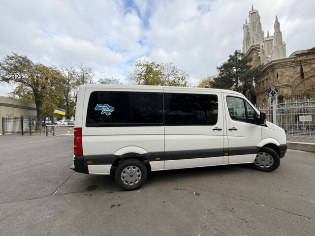 Белый Фольксваген Крафтер, объемом двигателя 2 л и пробегом 265 тыс. км за 16500 $, фото 2 на Automoto.ua