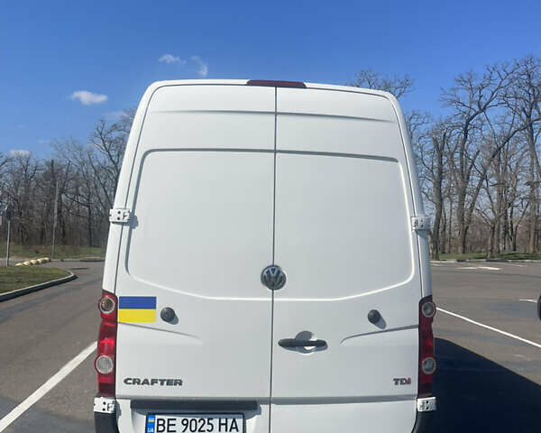 Белый Фольксваген Крафтер, объемом двигателя 1.97 л и пробегом 273 тыс. км за 13900 $, фото 1 на Automoto.ua