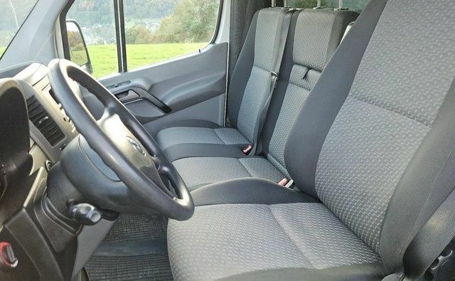 Фольксваген Крафтер 2013 в Львове на Automoto.ua Белый Фольксваген Крафтер, объемом двигателя 2 л и пробегом 355 тыс. км за 9100 $, фото 7 на Automoto.ua