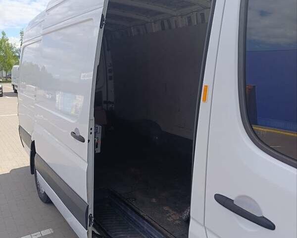 Белый Фольксваген Крафтер, объемом двигателя 2 л и пробегом 510 тыс. км за 11600 $, фото 10 на Automoto.ua